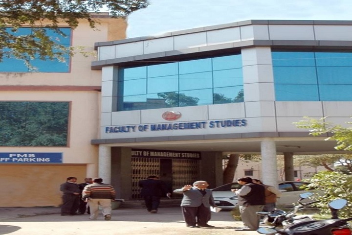 https://cache.careers360.mobi/media/colleges/social-media/media-gallery/41439/2021/11/6/Campus View of Faculty of Management Studies Janardan Rai Nagar Rajasthan Vidyapeeth Udaipur_Campus-view.jpg